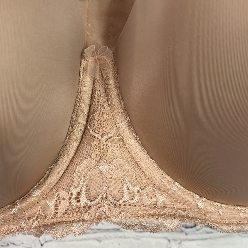 Torrid Nude Lace Bra - Picture 3 of 13
